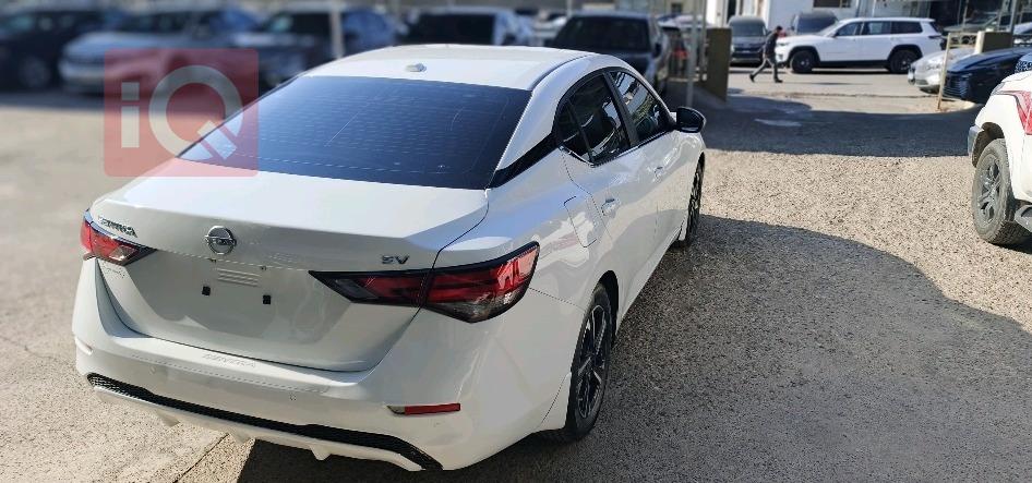 نيسان سنترا